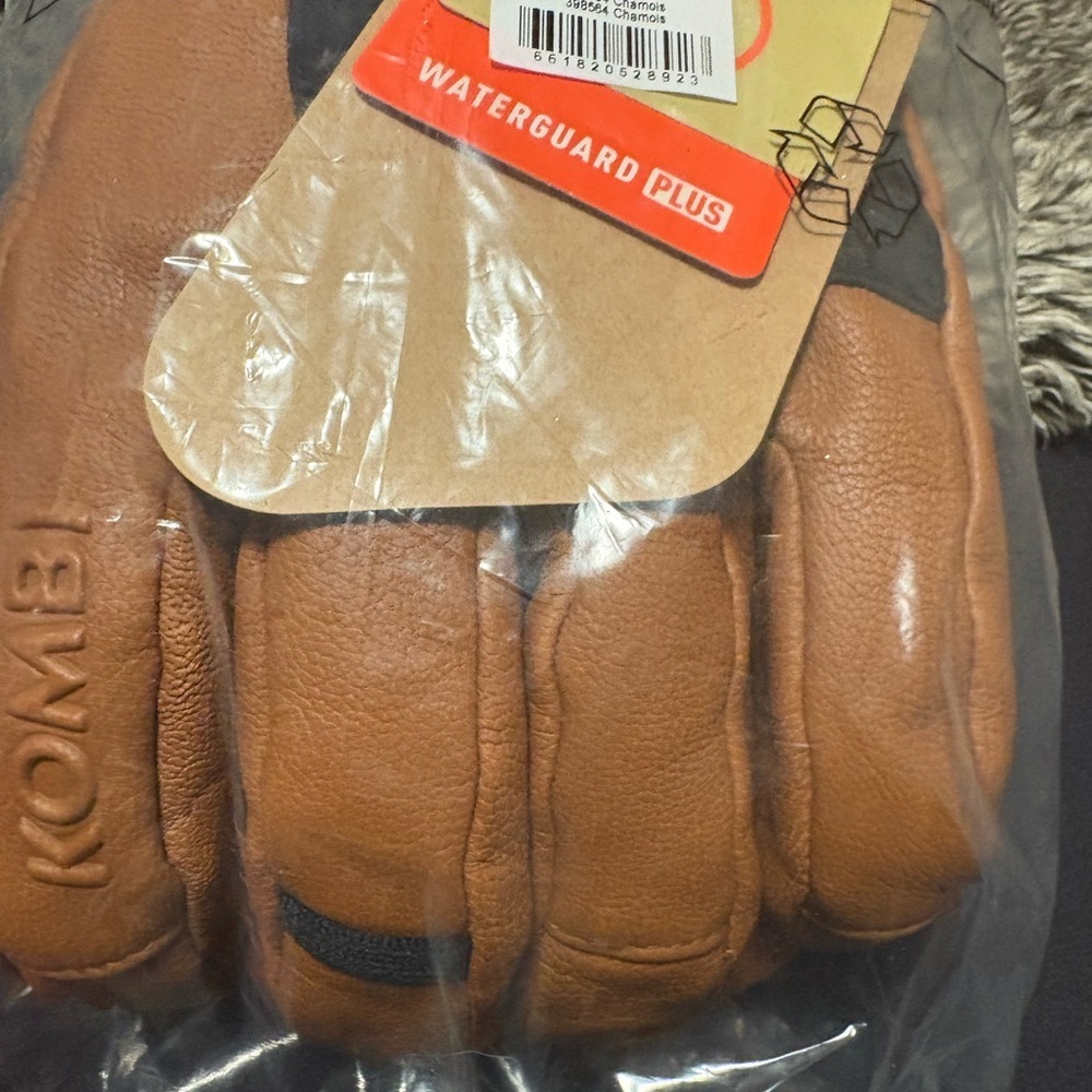 Waterguard Plus Men's Black and Brown leather gloves - Picture 4 of 6